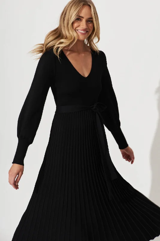 Albi Midi Knit Dress In Black Cotton Blend