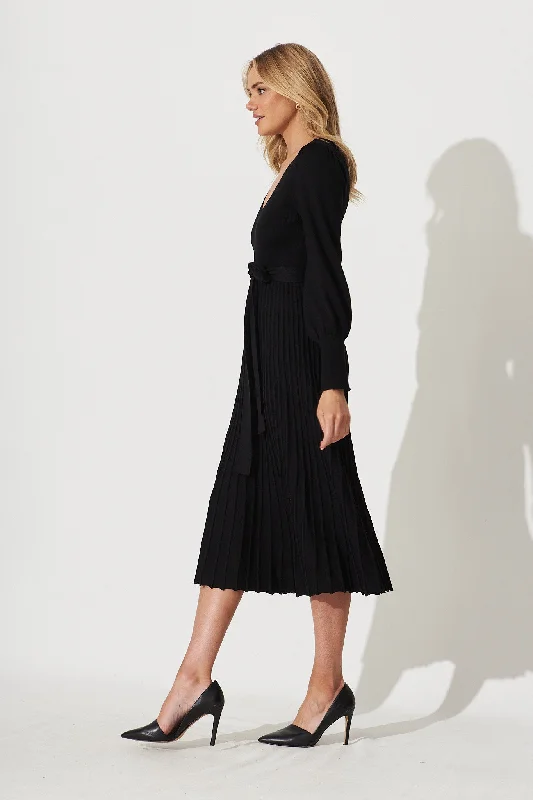 Albi Midi Knit Dress In Black Cotton Blend