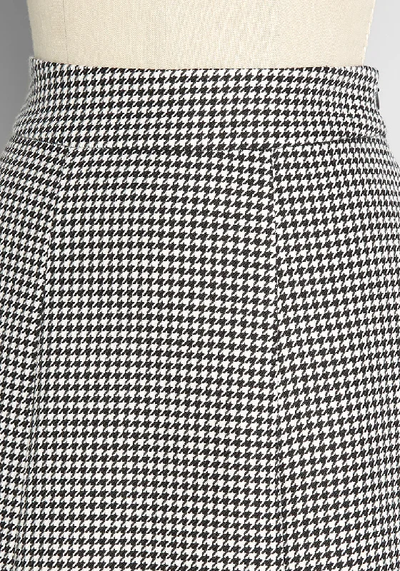 Heartbreaker in Houndstooth Mini Skirt